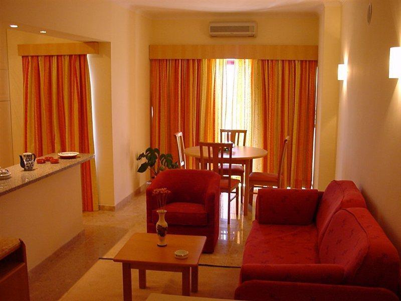 Club Praia Mar Портиман Экстерьер фото